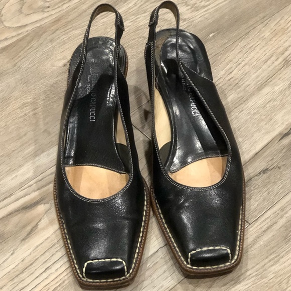 Roberto Capucci black leather heels. Size 8 - Picture 1 of 4